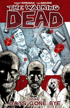 Charger l'image dans la galerie, Couverture du comics The Walking Dead volume 1 Days Gone Bye en anglais
